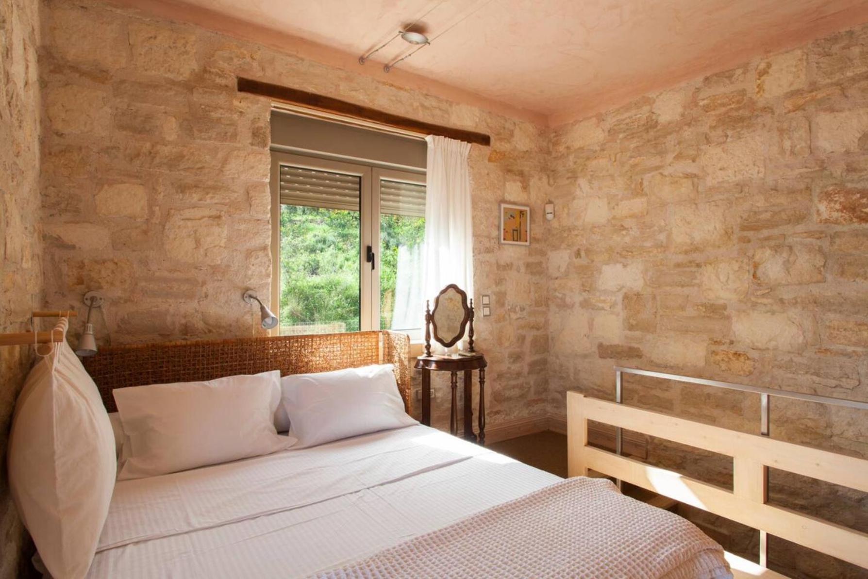 Thomais Resort: 2 Stone Villas With A Private Swimming Pool 阿齐亚·佩拉加 外观 照片