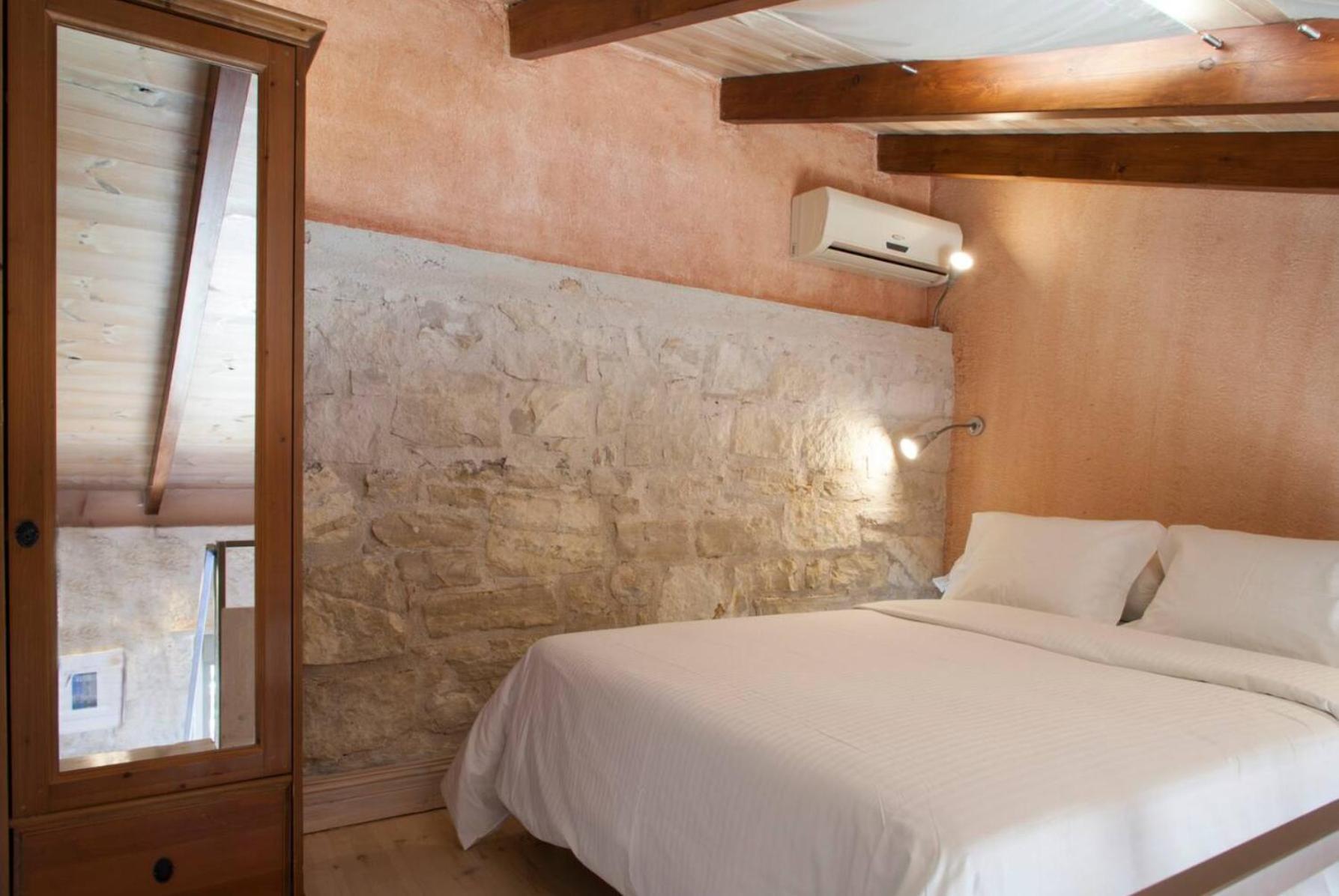 Thomais Resort: 2 Stone Villas With A Private Swimming Pool 阿齐亚·佩拉加 外观 照片